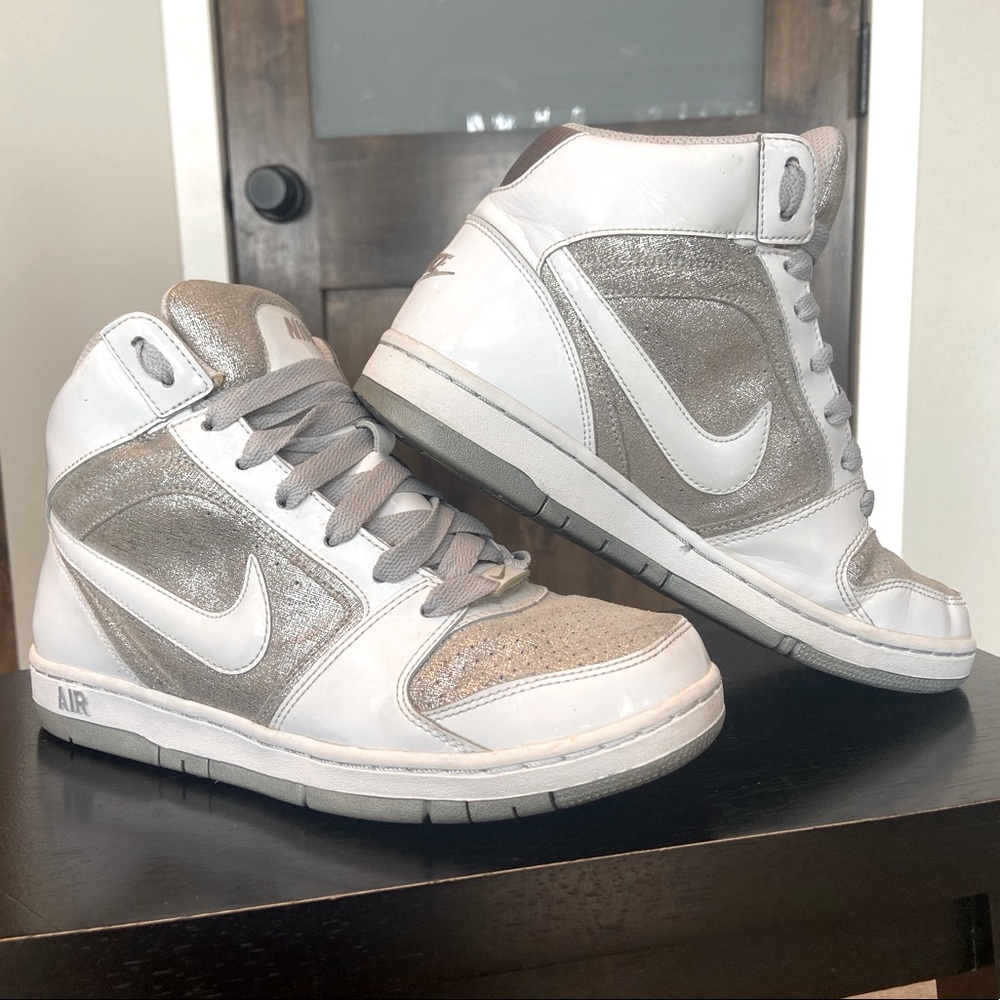 Vintage 08 Nike Air, High Tops, Women’s, Size 8.5, Pre-Owned, Sparkles, White